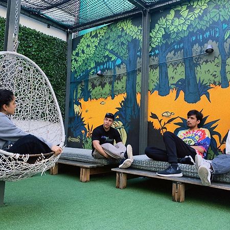 Wot Lisbon Patio Hostel Екстериор снимка