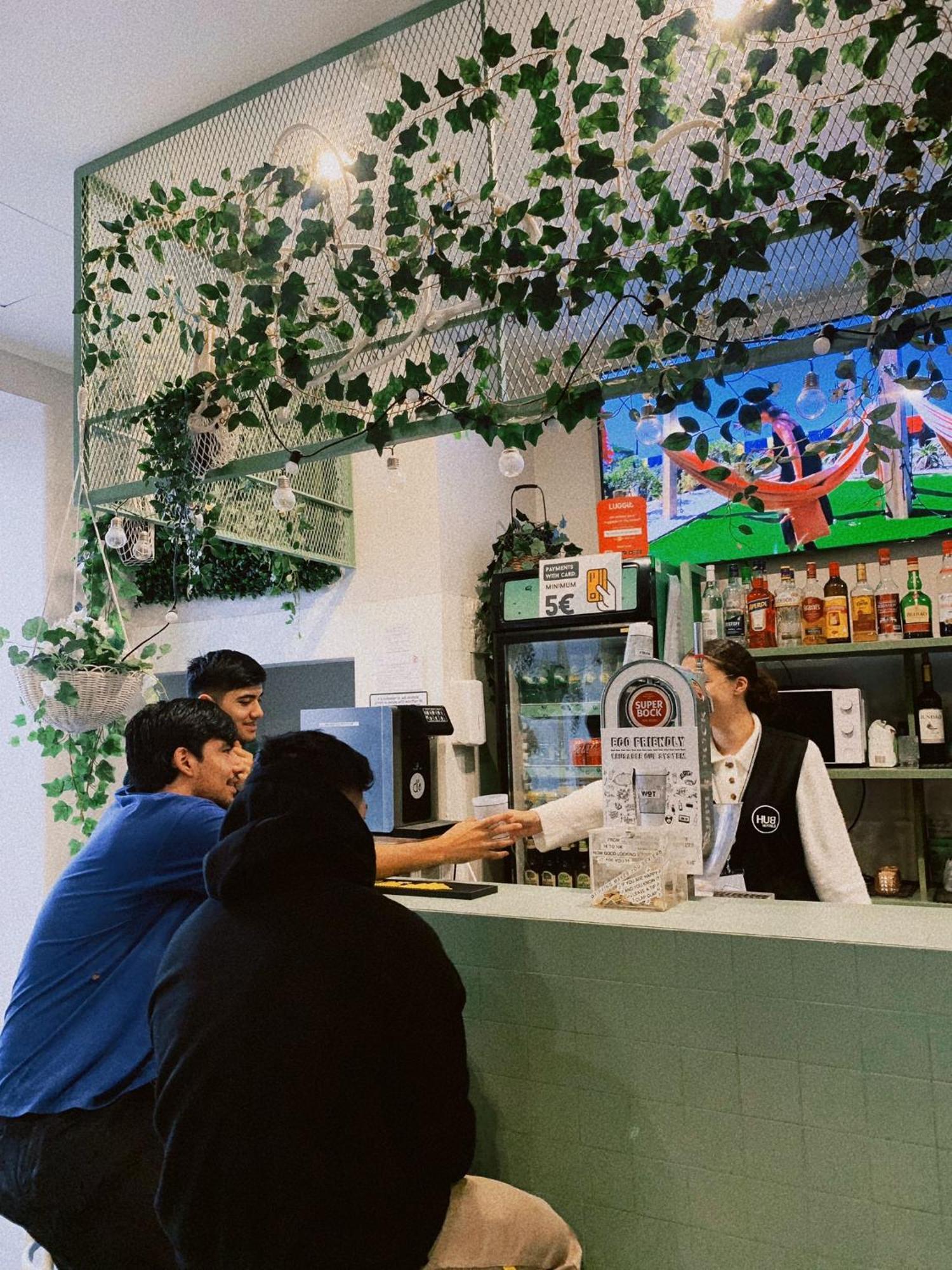 Wot Lisbon Patio Hostel Екстериор снимка