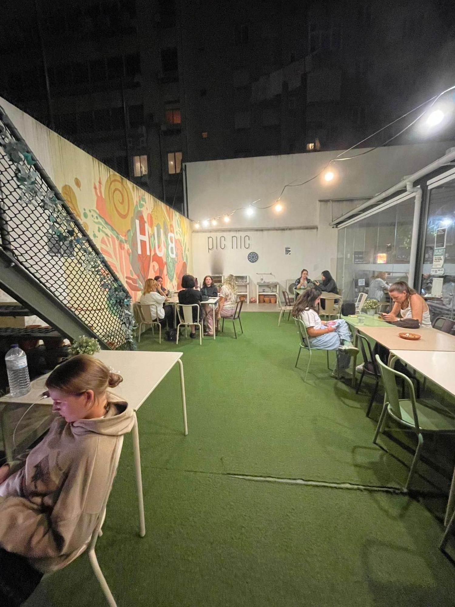 Wot Lisbon Patio Hostel Екстериор снимка